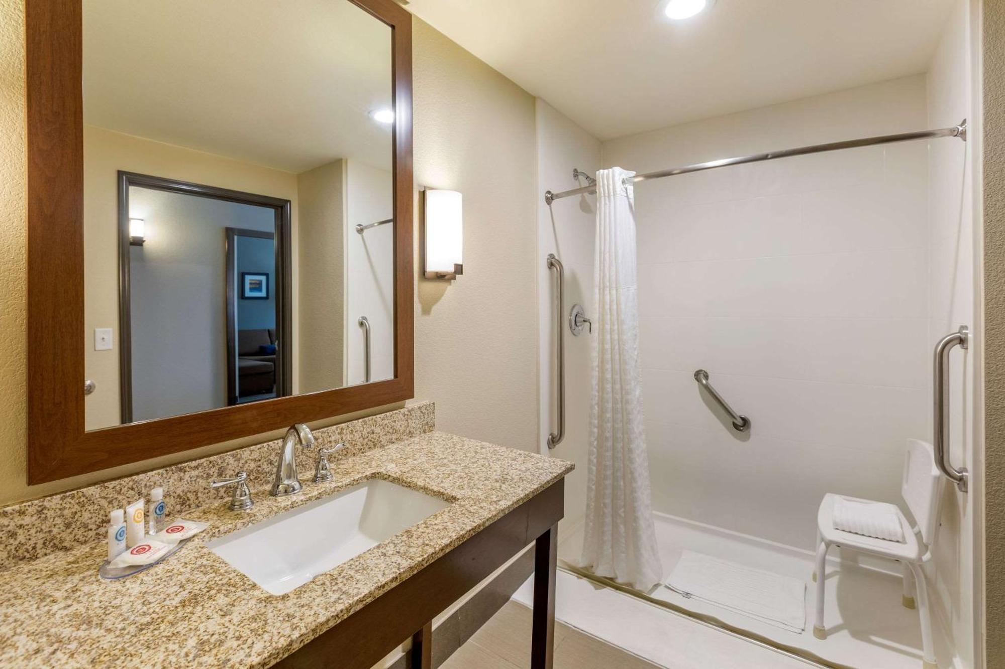 Comfort Suites Near Denver Downtown Extérieur photo
