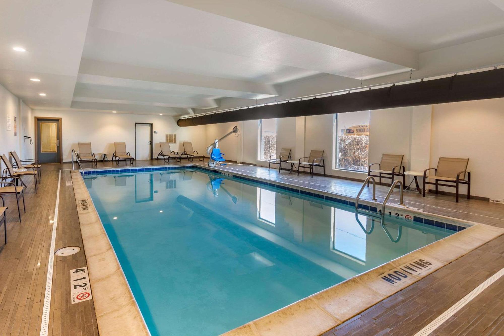 Comfort Suites Near Denver Downtown Extérieur photo